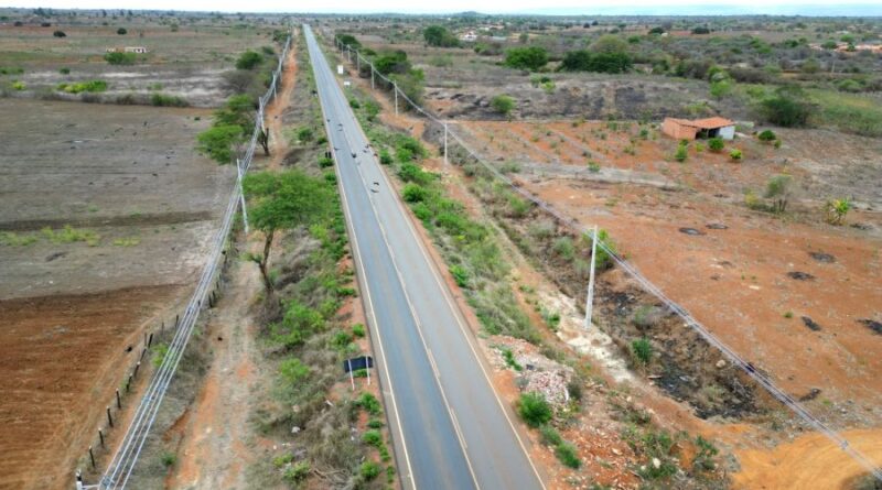 Obras de pavimentação, infraestrutura e abastecimento de água são entregues e autorizadas em Souto Soares