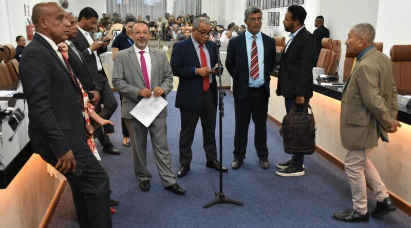 Câmara de vereadores de Feira de Santana aprova destinação de 60% dos precatórios do Fundef para professores da rede municipal