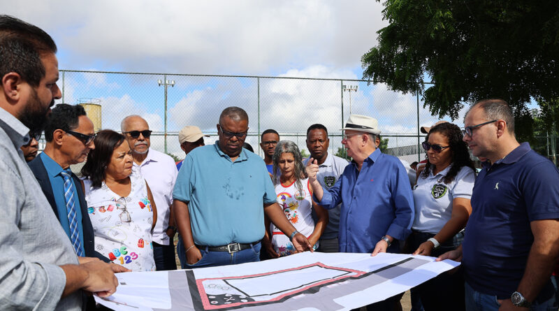 Começa construção de campo de futebol e praça no Jardim Acácia