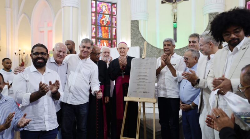 Governo do Estado entrega obra de restauração da fachada do Santuário Senhor dos Passos