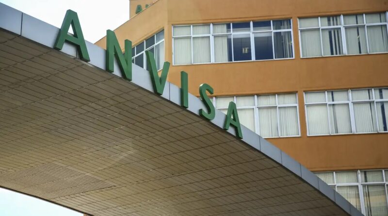 Anvisa suspende lote de medicamentos para hipertensão e câncer de mama
