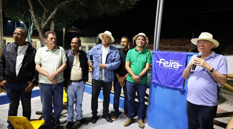 Comunidade do Jacu comemora inauguração da Praça Santa Isabel com muito forró