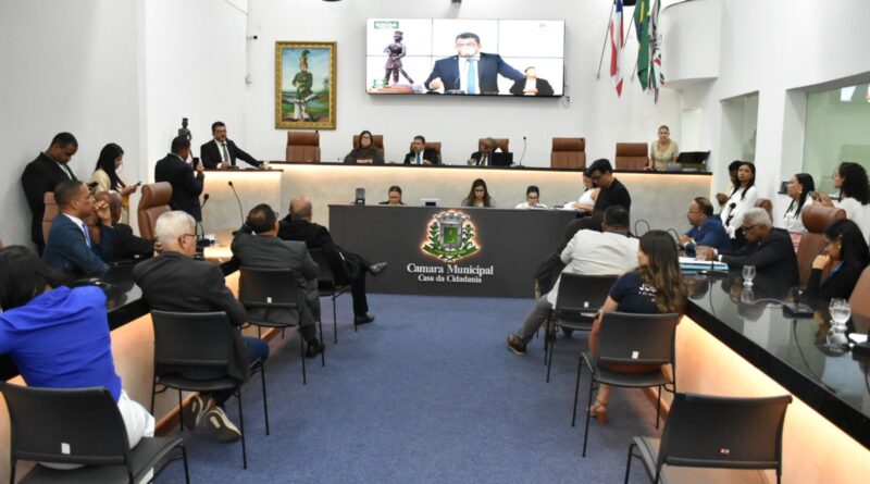 Audiência pública discute implantação da Zona Azul em Feira, que deverá acontecer até dezembro