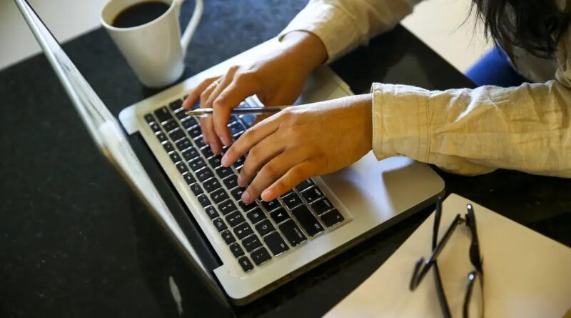 ONU Mulheres oferece formação digital gratuita; saiba como participar