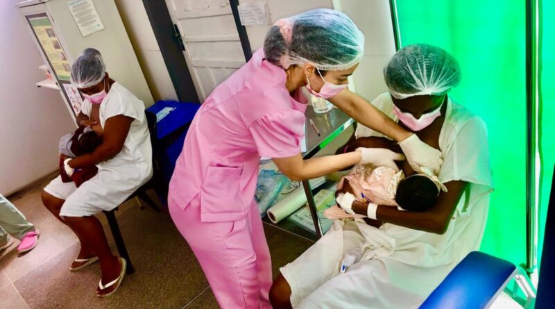 Agosto Dourado fortalece incentivo ao aleitamento materno e amplia atendimento do Banco de Leite Humano no Hospital da Mulher de Feira de Santana
