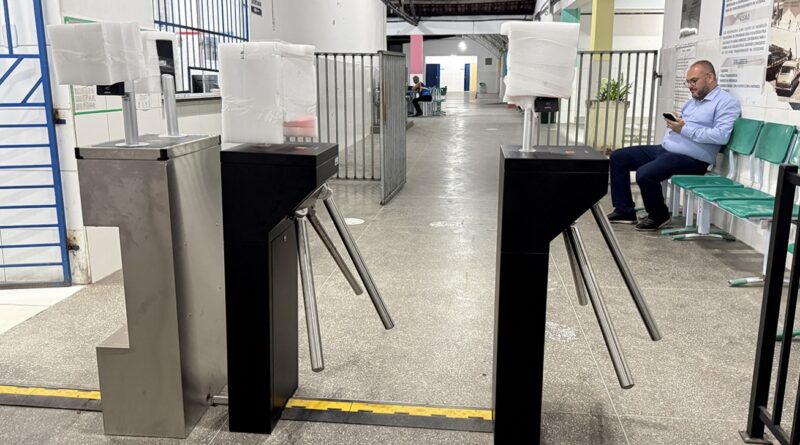 Seduc passa a utilizar Sistema de Controle de Acesso e Frequência nas escolas da rede municipal de Feira