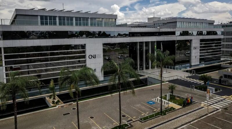 CNJ acaba com aposentadoria compulsória como punição máxima para juiz