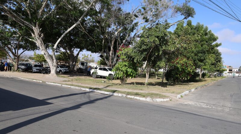 Prefeitura de Feira inicia construção de moderna praça no Panorama