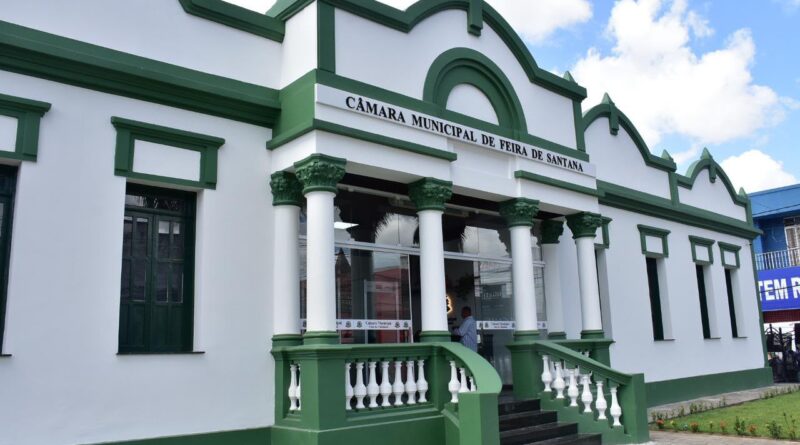 Requerimentos propõem sessões solenes para homenagens na Câmara Municipal