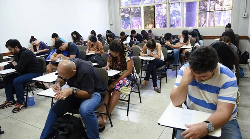 Inep divulga gabarito oficial do Encceja 2026; saiba como conferir