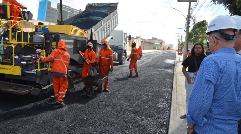 Obras de duplicação da avenida Artêmia Pires continuam avançando e começam a ganhar pavimentação asfáltica
